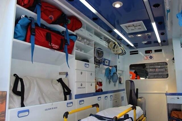 interior ambulancia